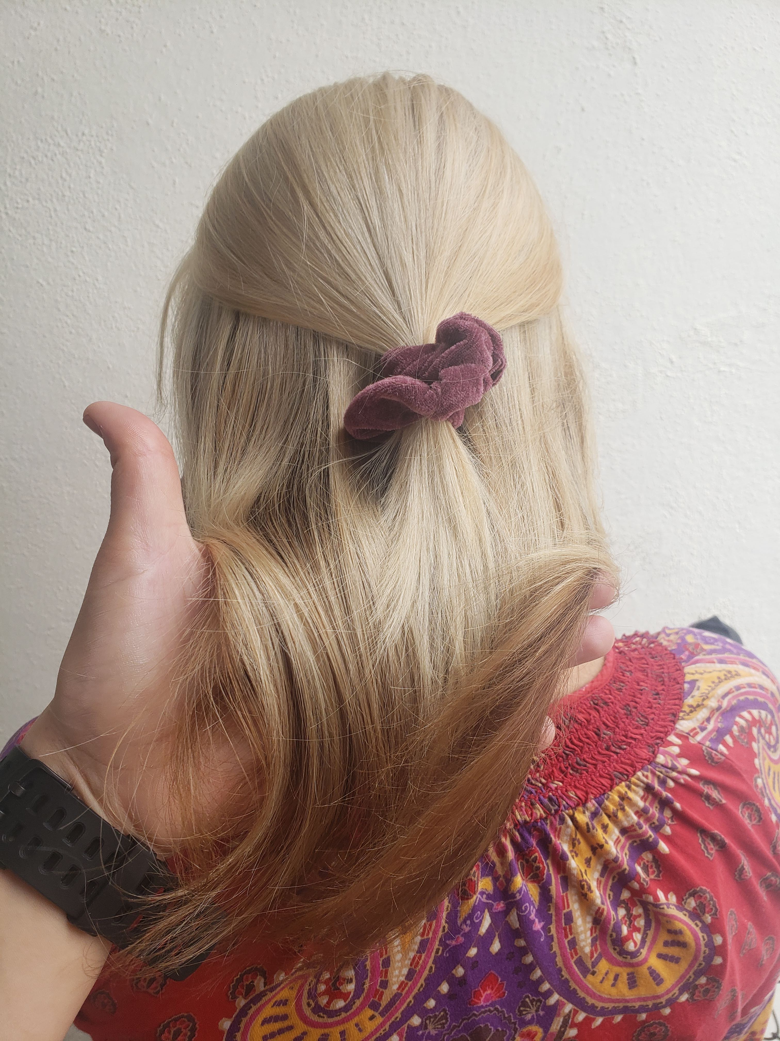 Total Blonde (Root Touchup)