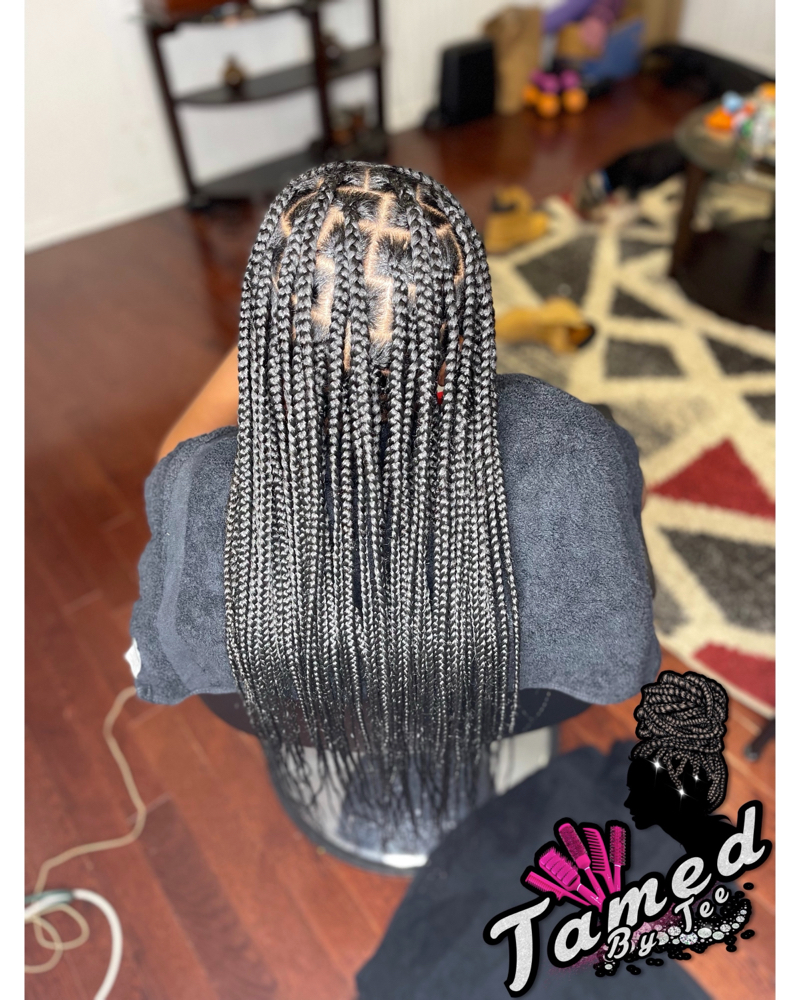 Medium Knotless