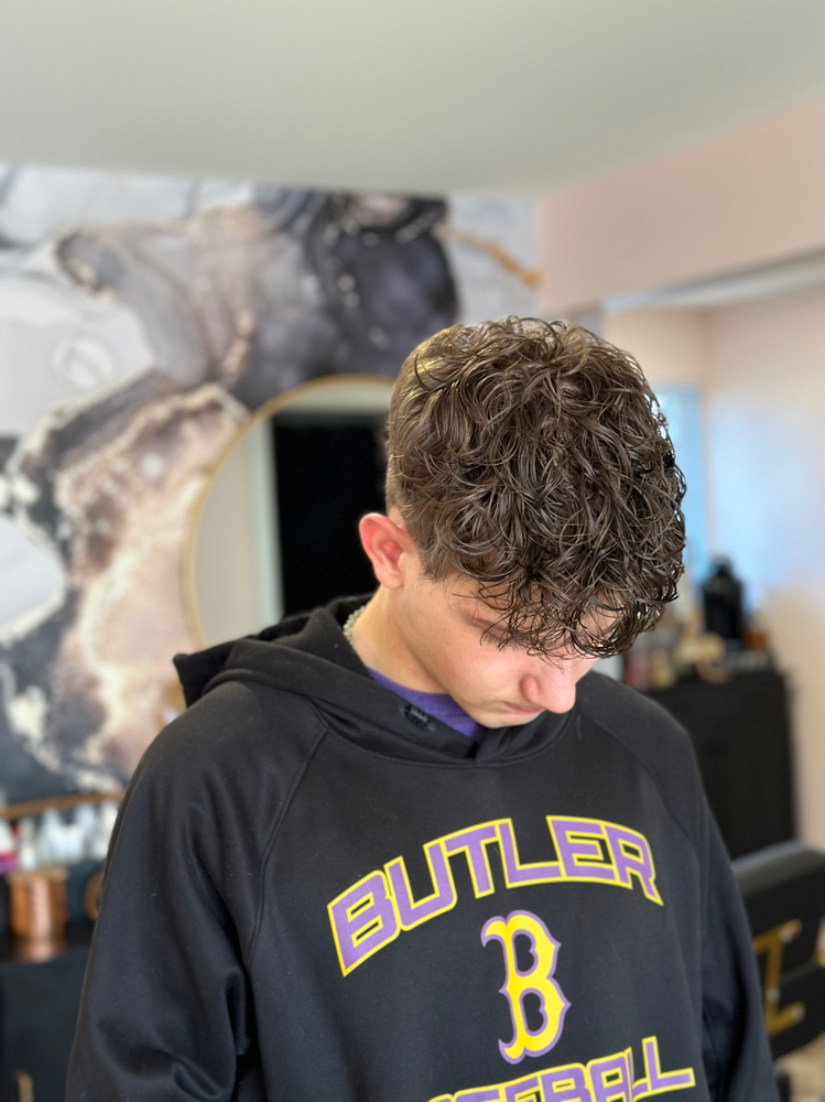 Trendy “boy” Perm And Haircut