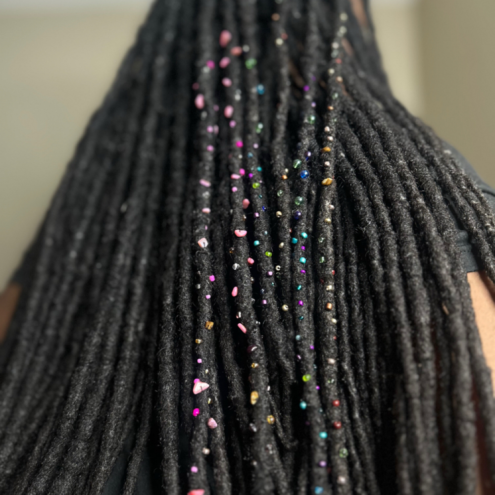 Loc Sparkles at Glam Up