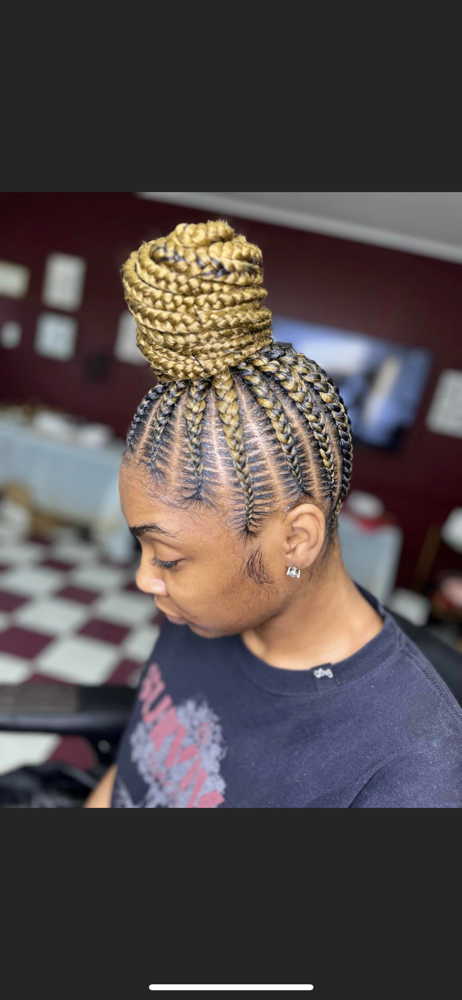 Medium Ponytail