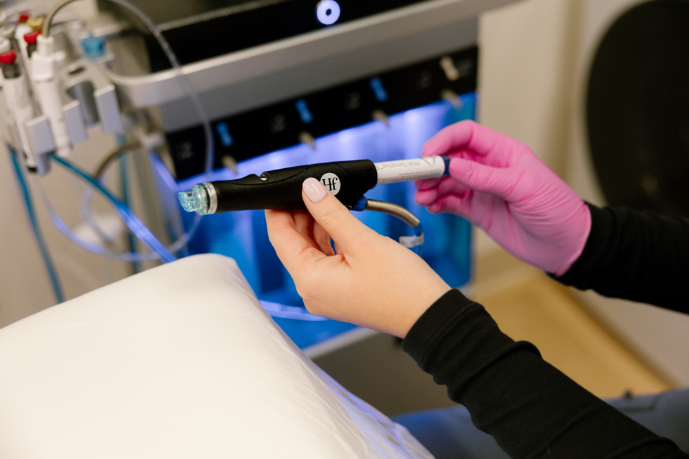 BSE Classic Hydrafacial at Bare Skin Esthetics in Leawood, KS
