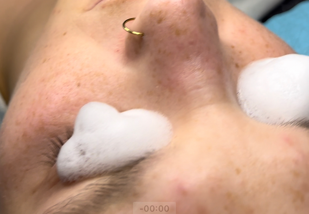 Lash Bath
