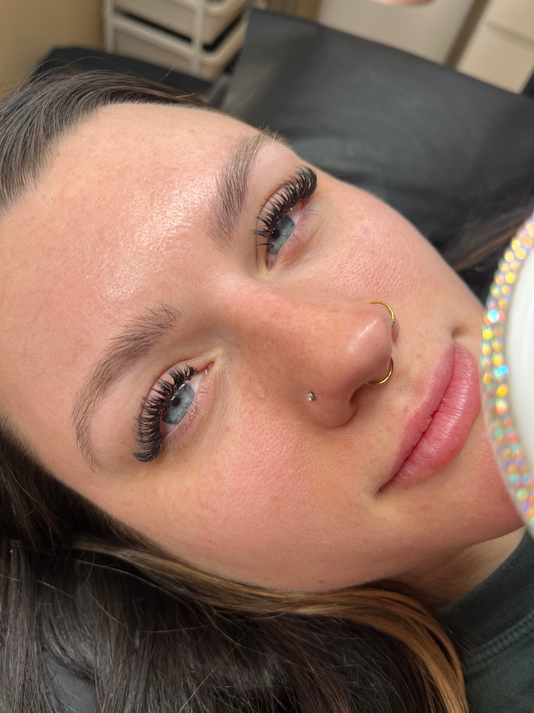 Wet Lashes Full Set