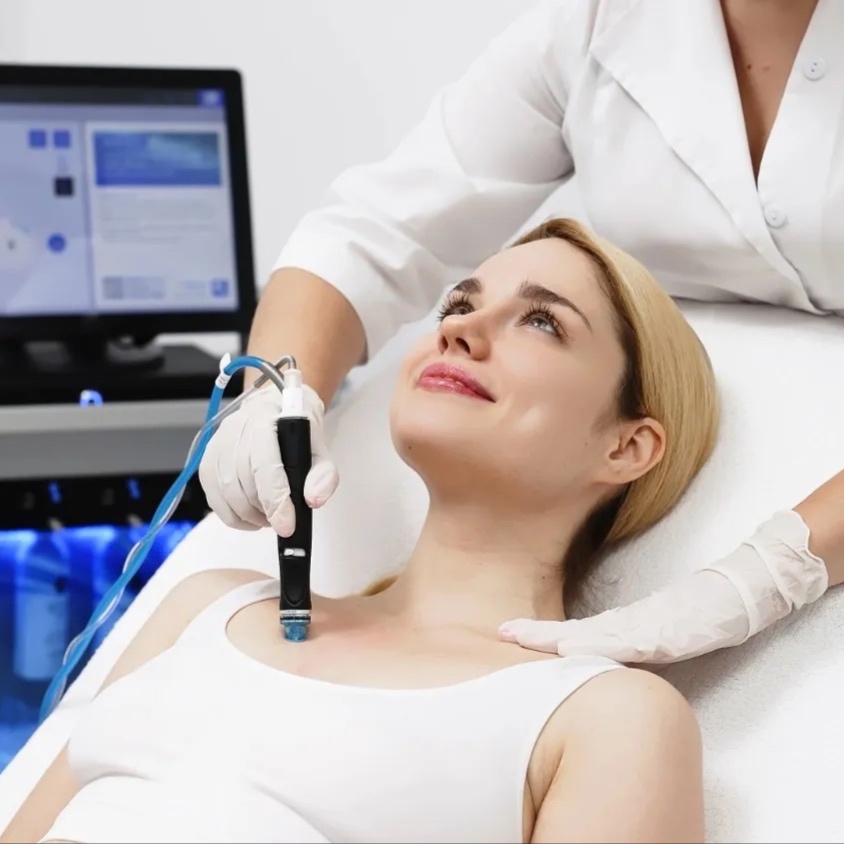 Hydrafacial MD Face/Neck/Chest at The Skin Concierge in Northbrook, IL