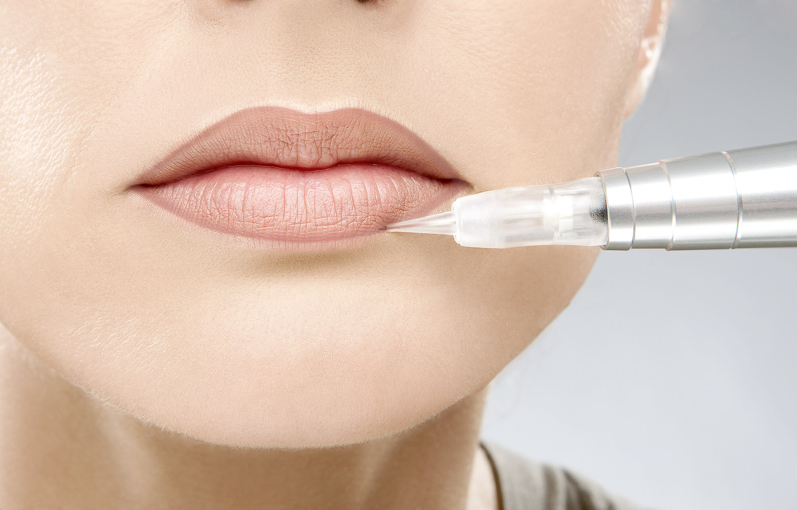 Lip Blush /Liner Tattoo