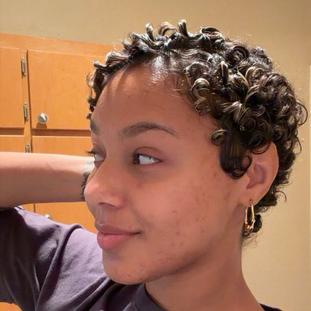 Curl POP | Signature Curl Definitio at Fenix beauty lounge in Lawton, OK