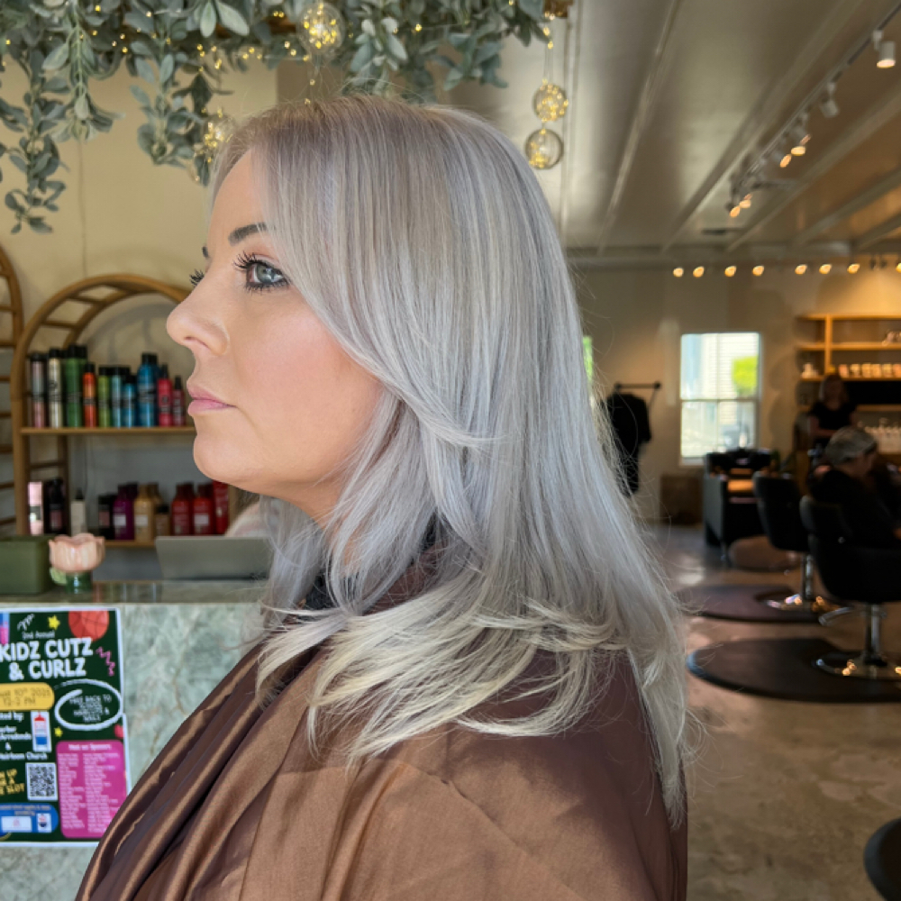 Bleach Retouch at Tatumdoesmyhair_ in Buda, TX
