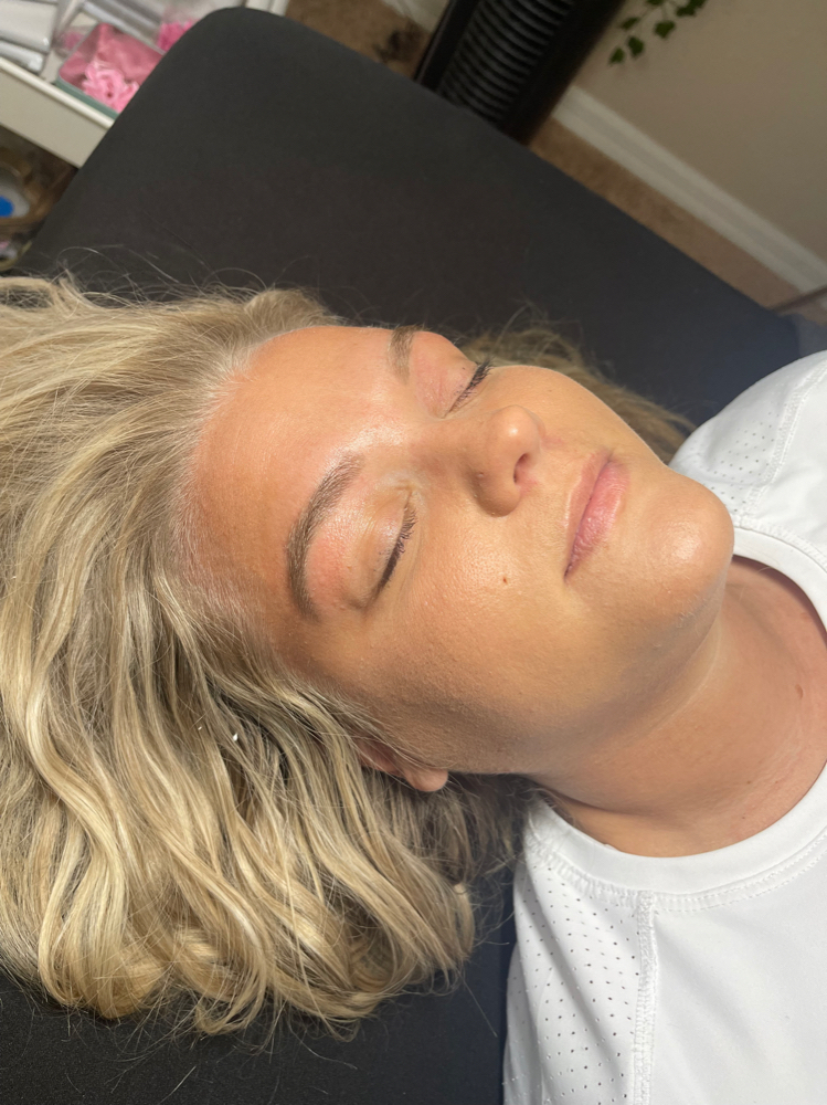 Brow Tint & Wax Combo✨