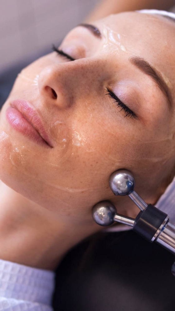 Microcurrent Facial