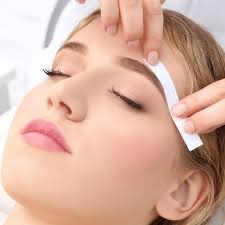 Brow Wax & Shaping