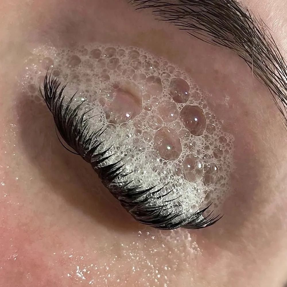 Lash Extension Removal