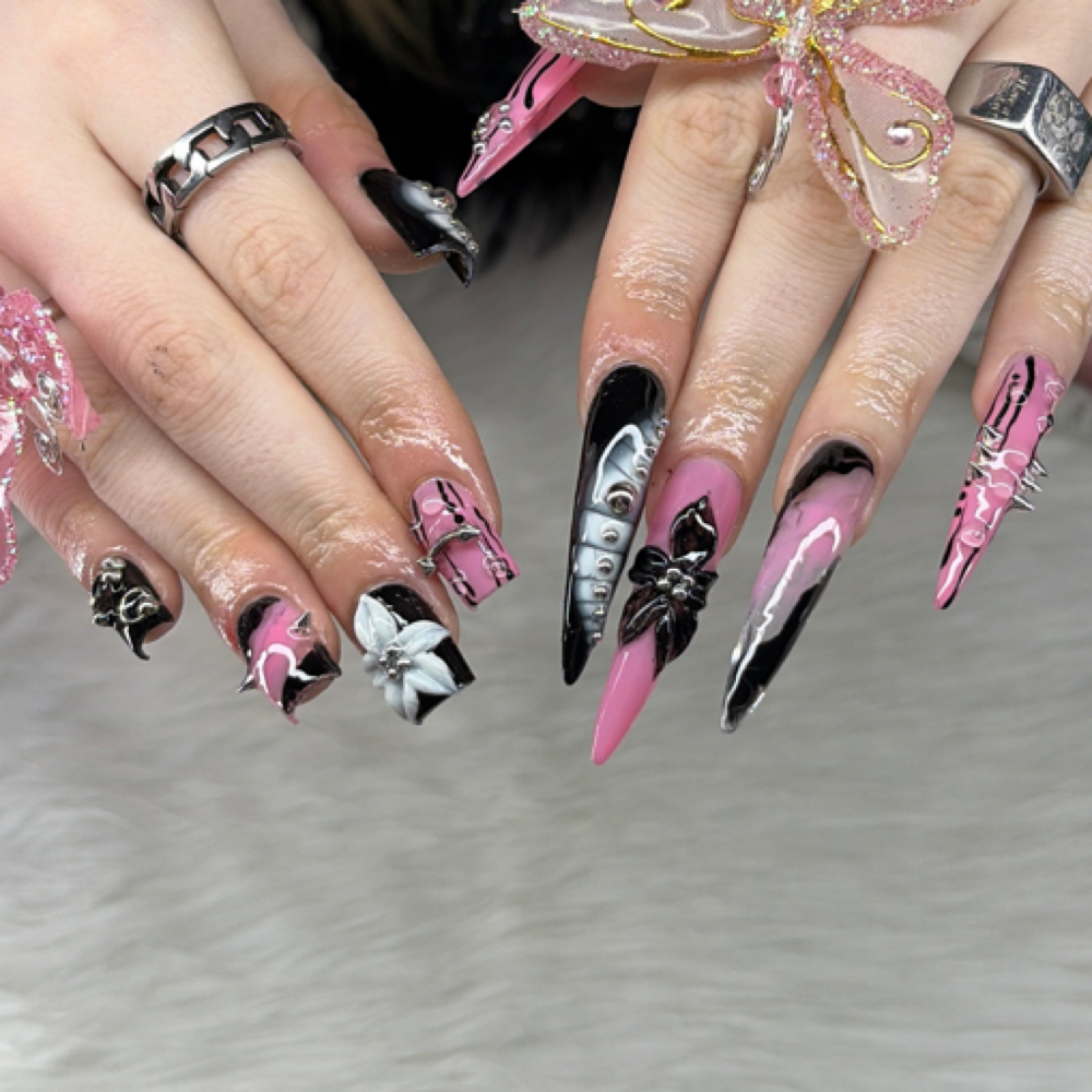 gel x extensions at ༺𝕯𝖆𝖗𝖈𝔂 𝖙𝖍𝖊 𝕹𝖆𝖎𝖑 𝕱𝖆𝖎𝖗𝔂༻ in Chicago, IL