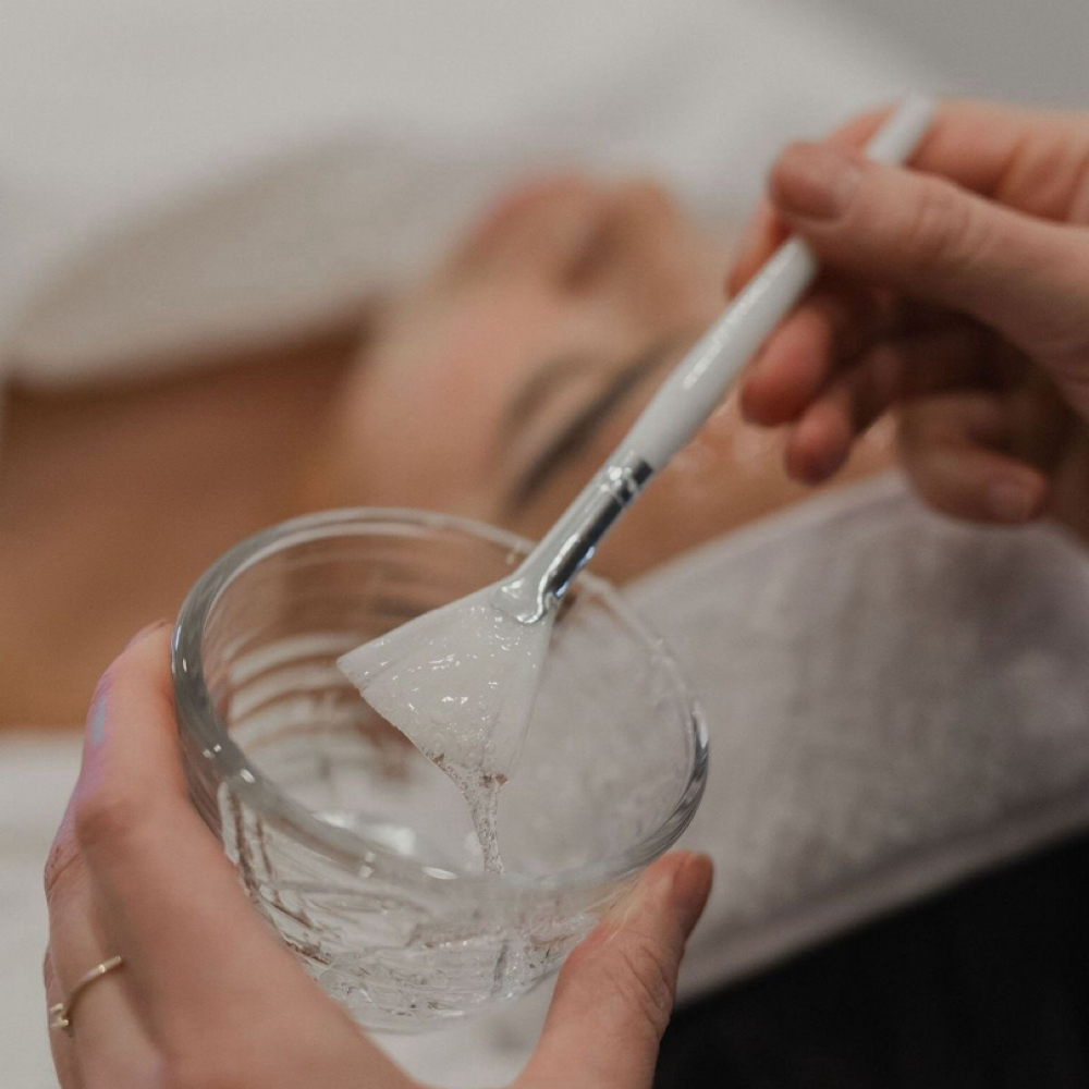 Chemical Peel & Dermaplaning
