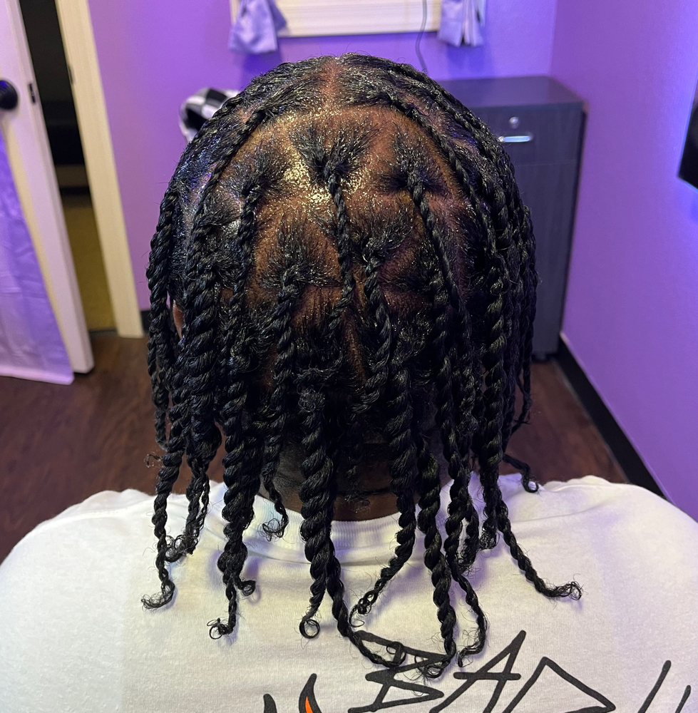Mens Triangle Twist