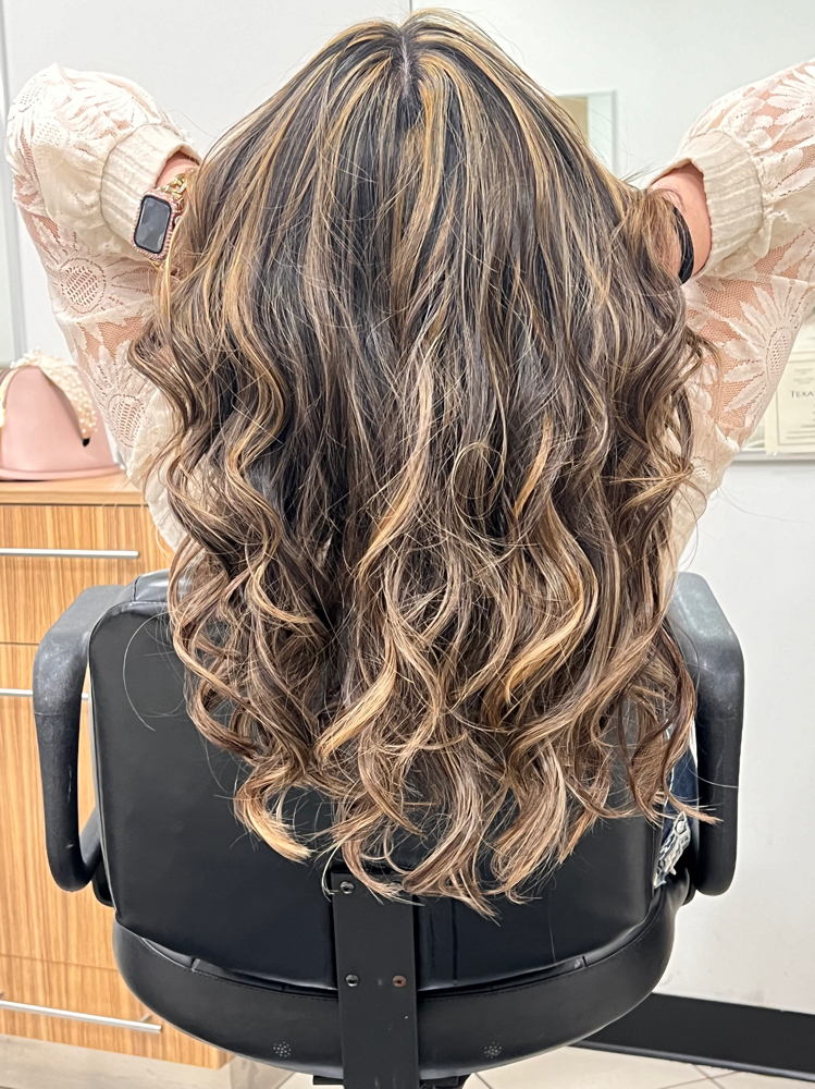 Highlights at Maggie Mtz Hair Studio in Houston, TX