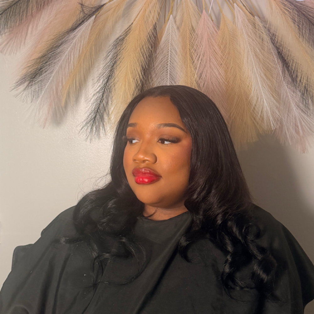 Signature Glam + Touch Up W/ curls at QuetiesBeauty in Acworth, GA