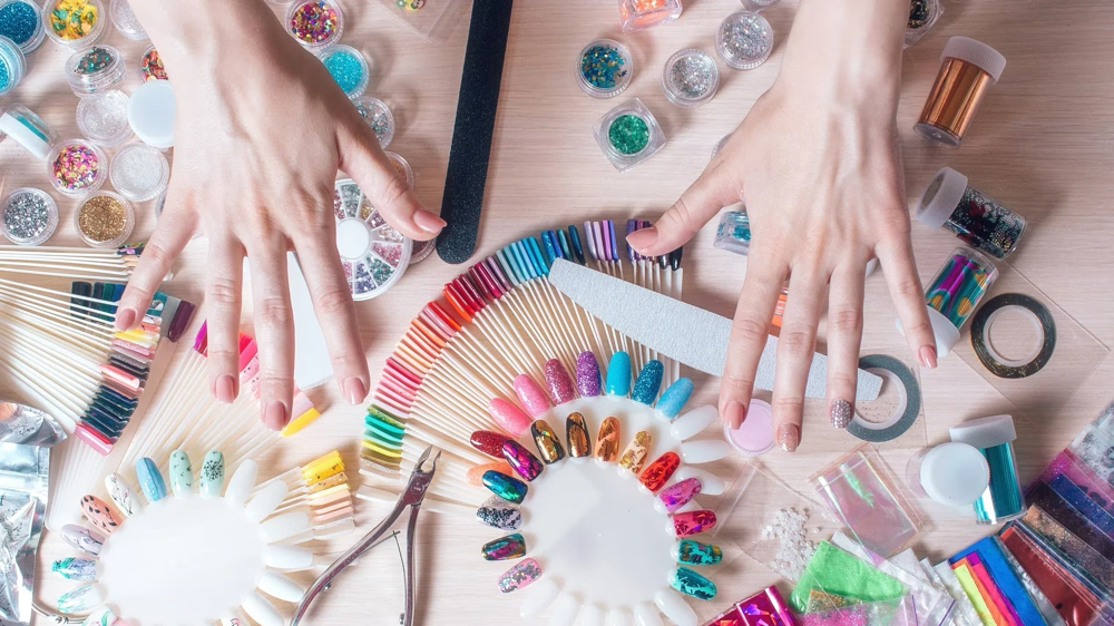 NAIL ART