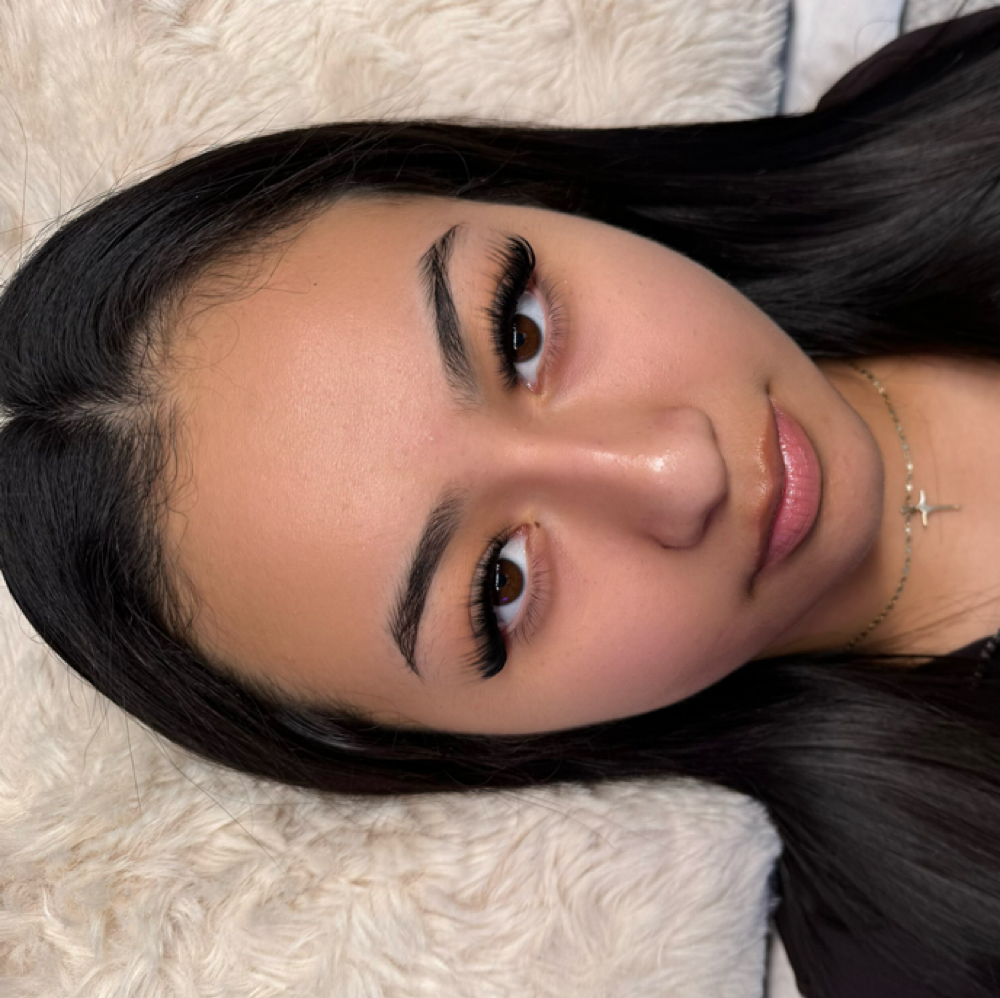Hybrid Full Set at The Lash Muse in Puyallup, WA