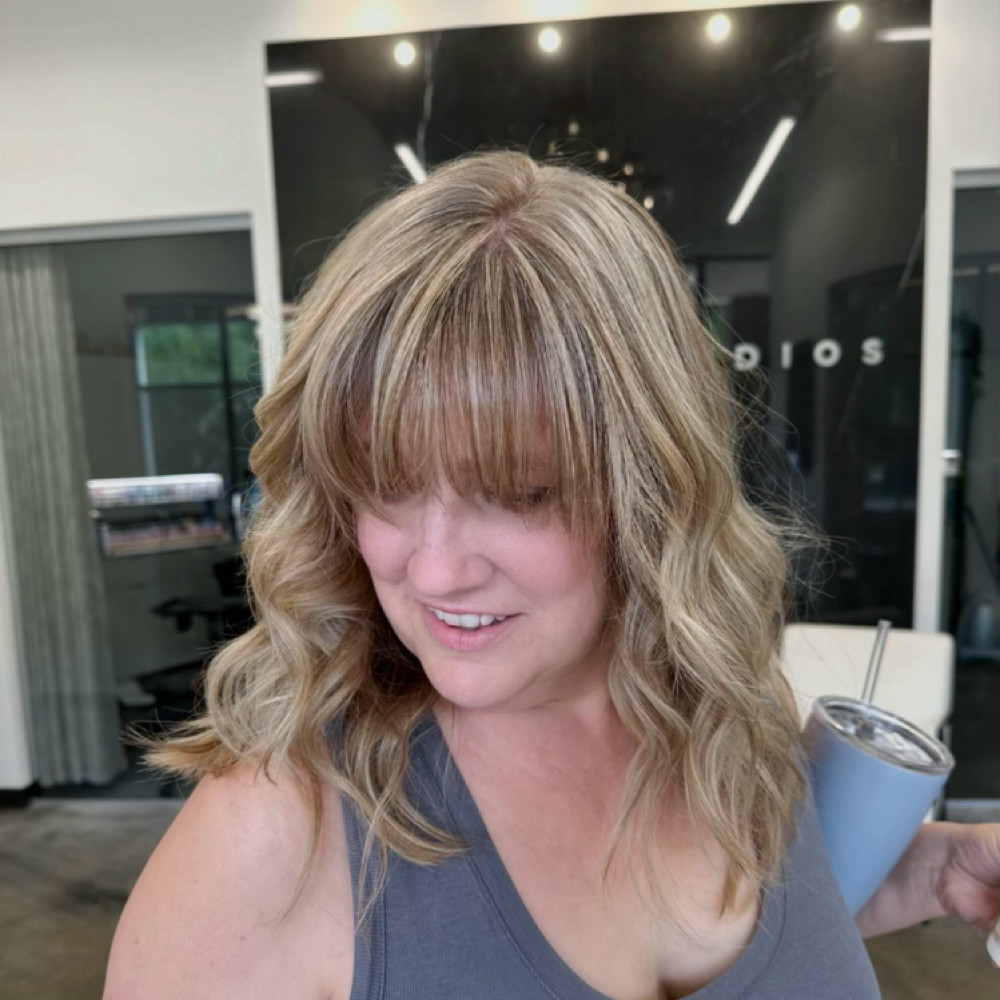 Bang Trim at Le Colorista Hair Co. in Raleigh, NC