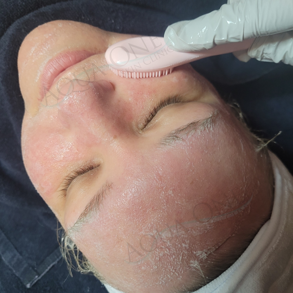 Signature Help Me Decide Facial