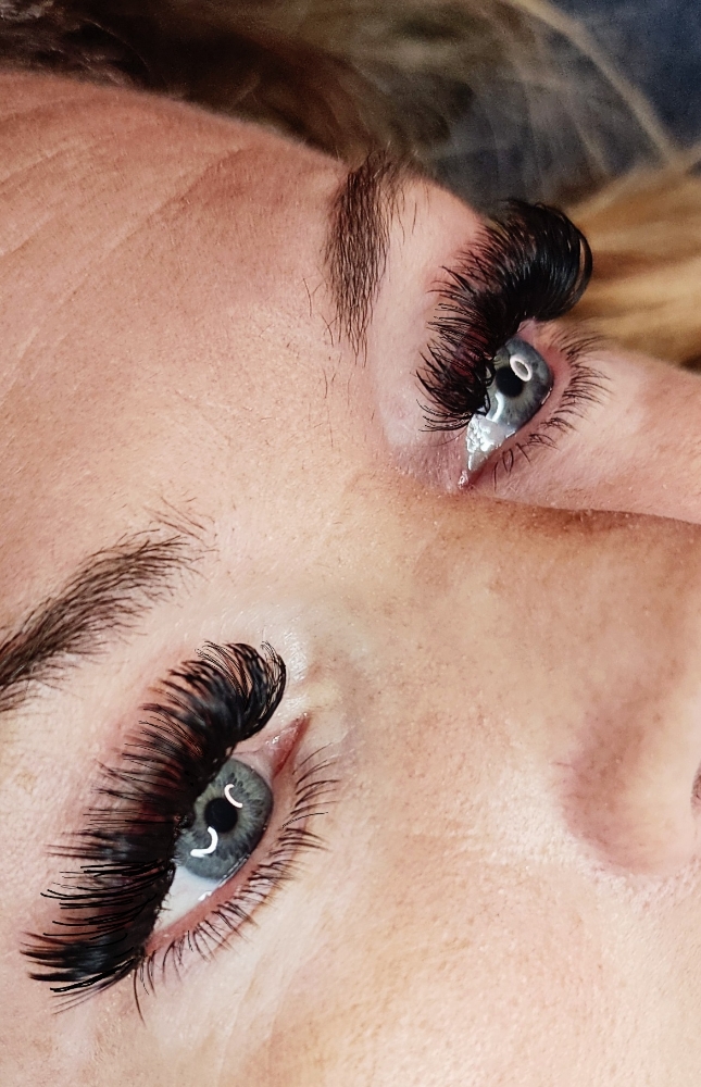 Bottom Lashes at Strawberry Blonde Salon &The Lounge in Kalispell, MT