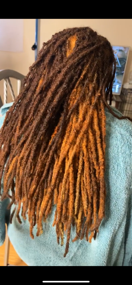 Color at Layla’s Locs of Luv in Palmyra, VA