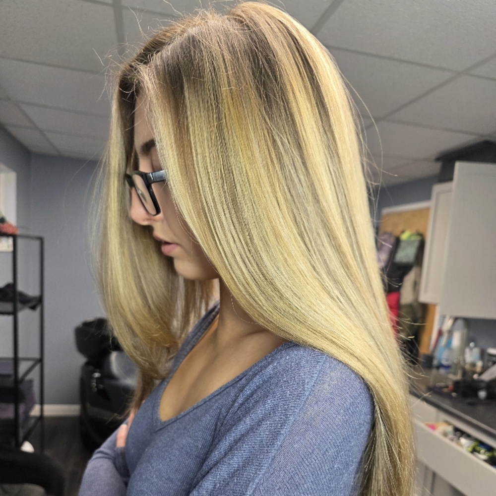 Lived-In Color at Alluring Beauty by Jewels in Plantation, FL