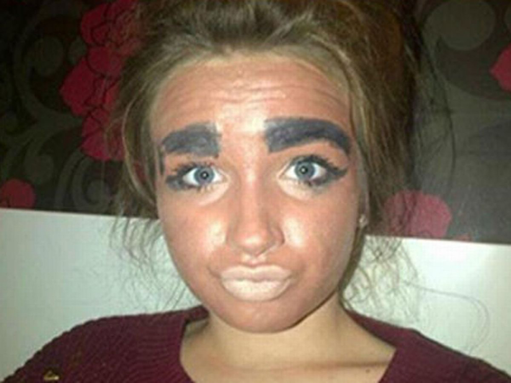 Eyebrow Tint