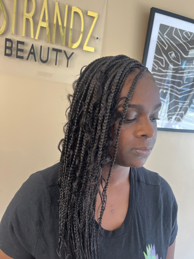 Small Goddess Knotless Curly Ends