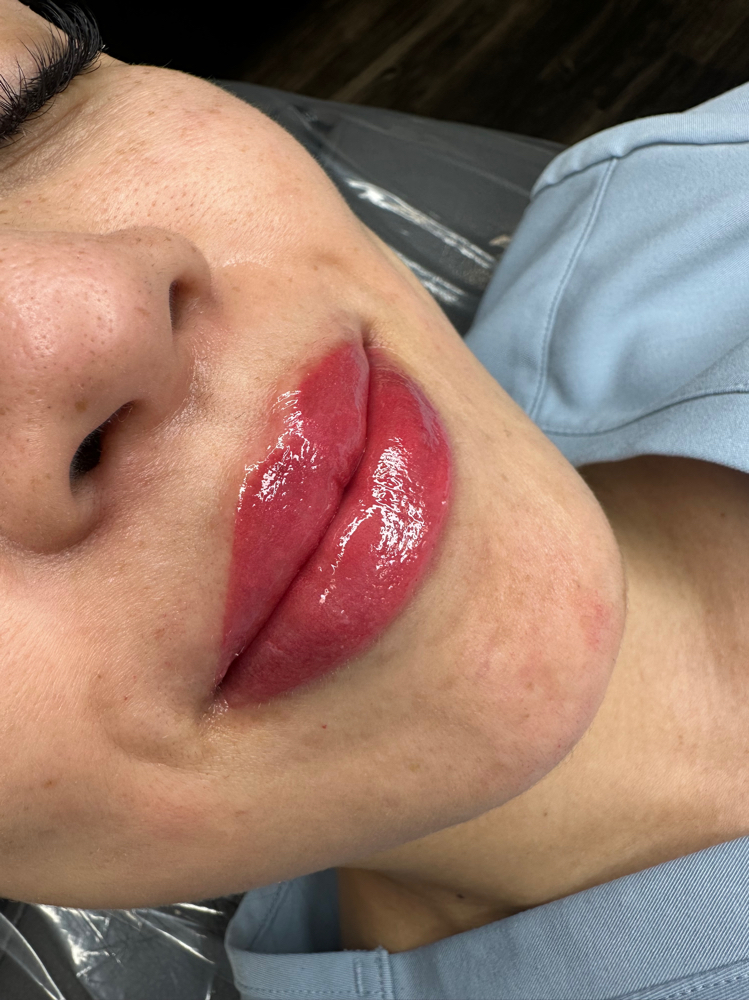Lips Motherβs Day Special $500