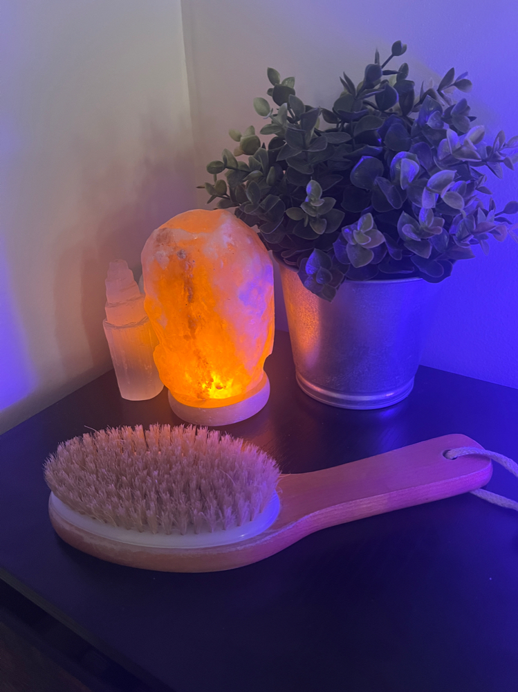 Dry Brushing Massage