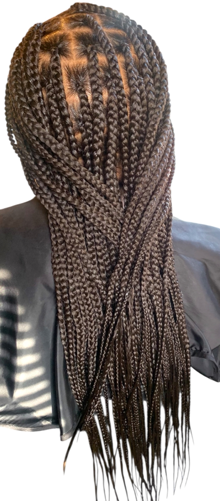 Medium Knotless