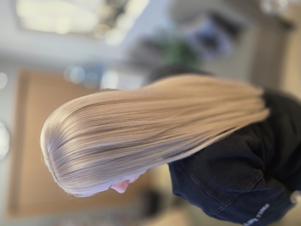 Root Touch Up - Lightener