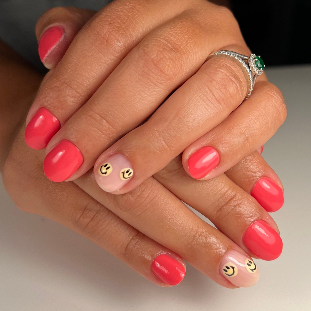 Small Design 1-2 Nails