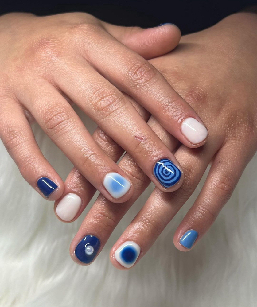 Deluxe Gel Polish Manicure