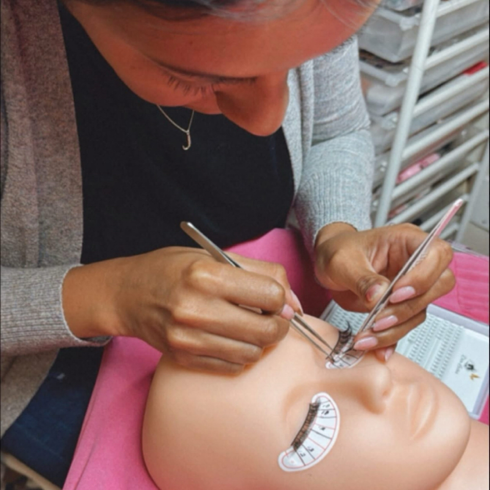 Eyelash Extension Class Deposit at Mairelys Beauty Salon in San Antonio, TX