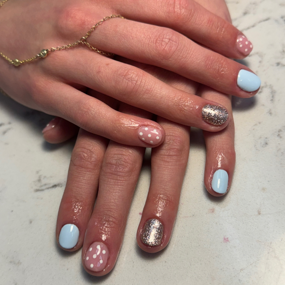 Gel manicure at Aura by Mary in hampstead, NC