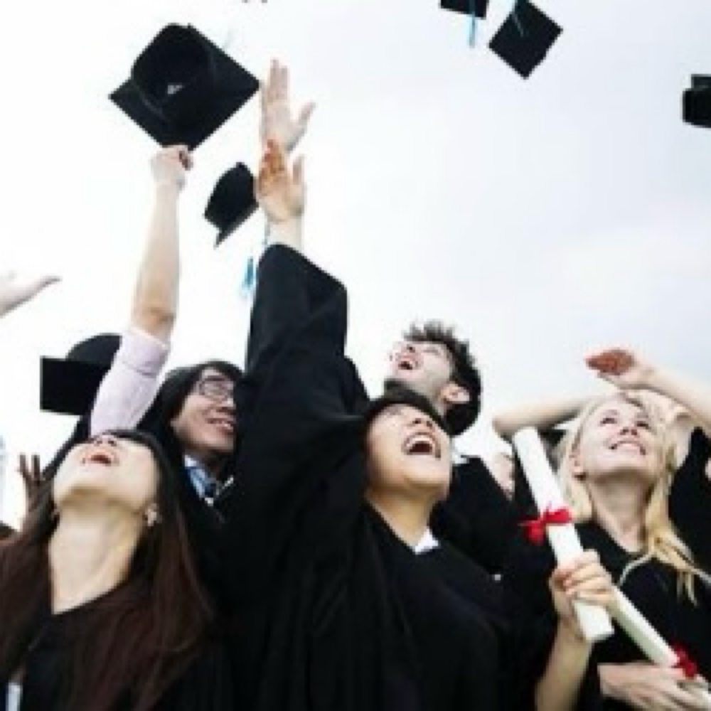 Graduate Special | Heavy Treatment at Sirius Glow Teeth Whitening in Pasadena, TX