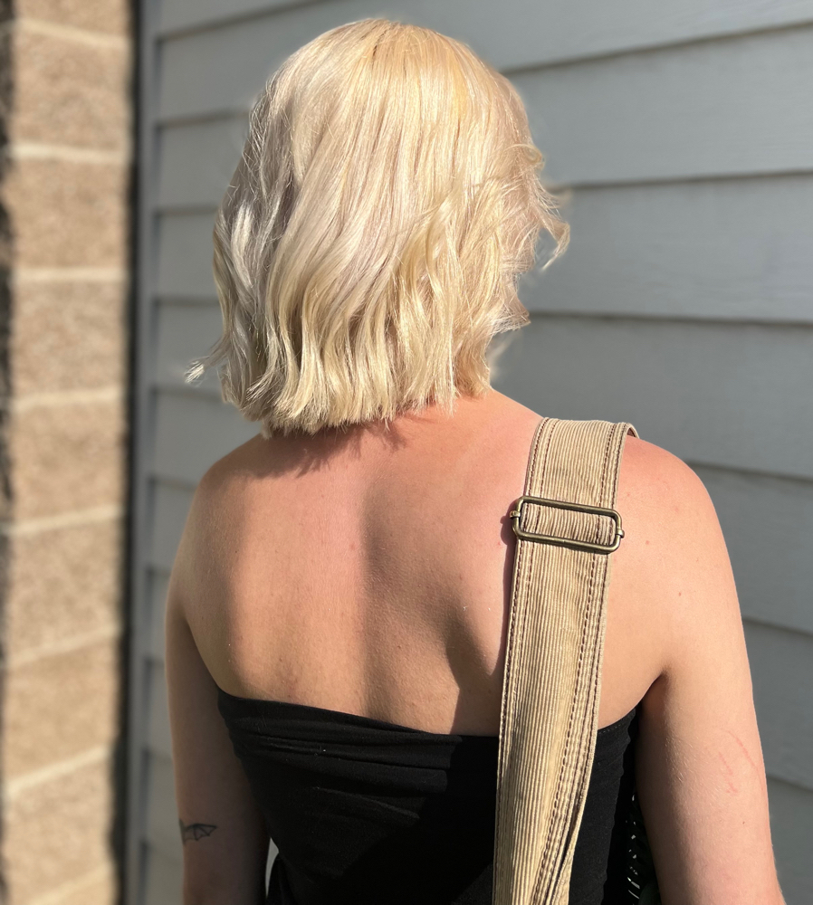 All over Blonding (Bleach And Tone)