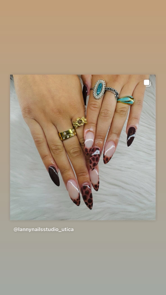 4 Hours Nails Studio