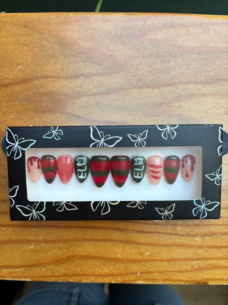 Press-On Nail Consultation