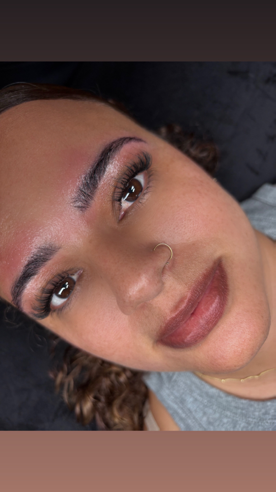 Any Style Lash Set & Brow Tint at D’luxe esthetics in Orange Cit, FL