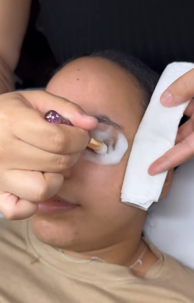 Lash Removal & Bath