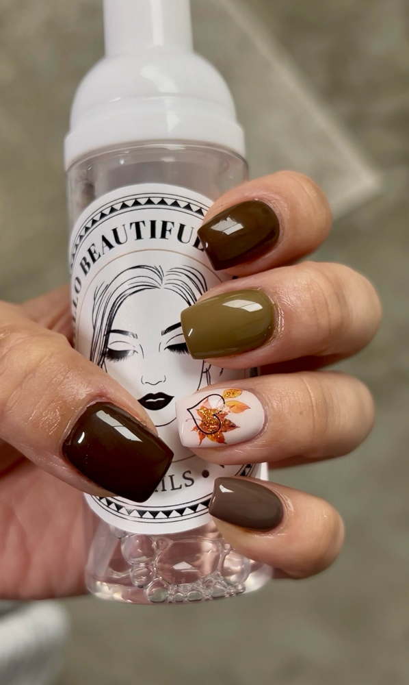 Minimal Nails Art / French Tips