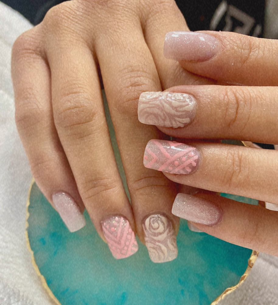 Minimal Nails Art / French Tips