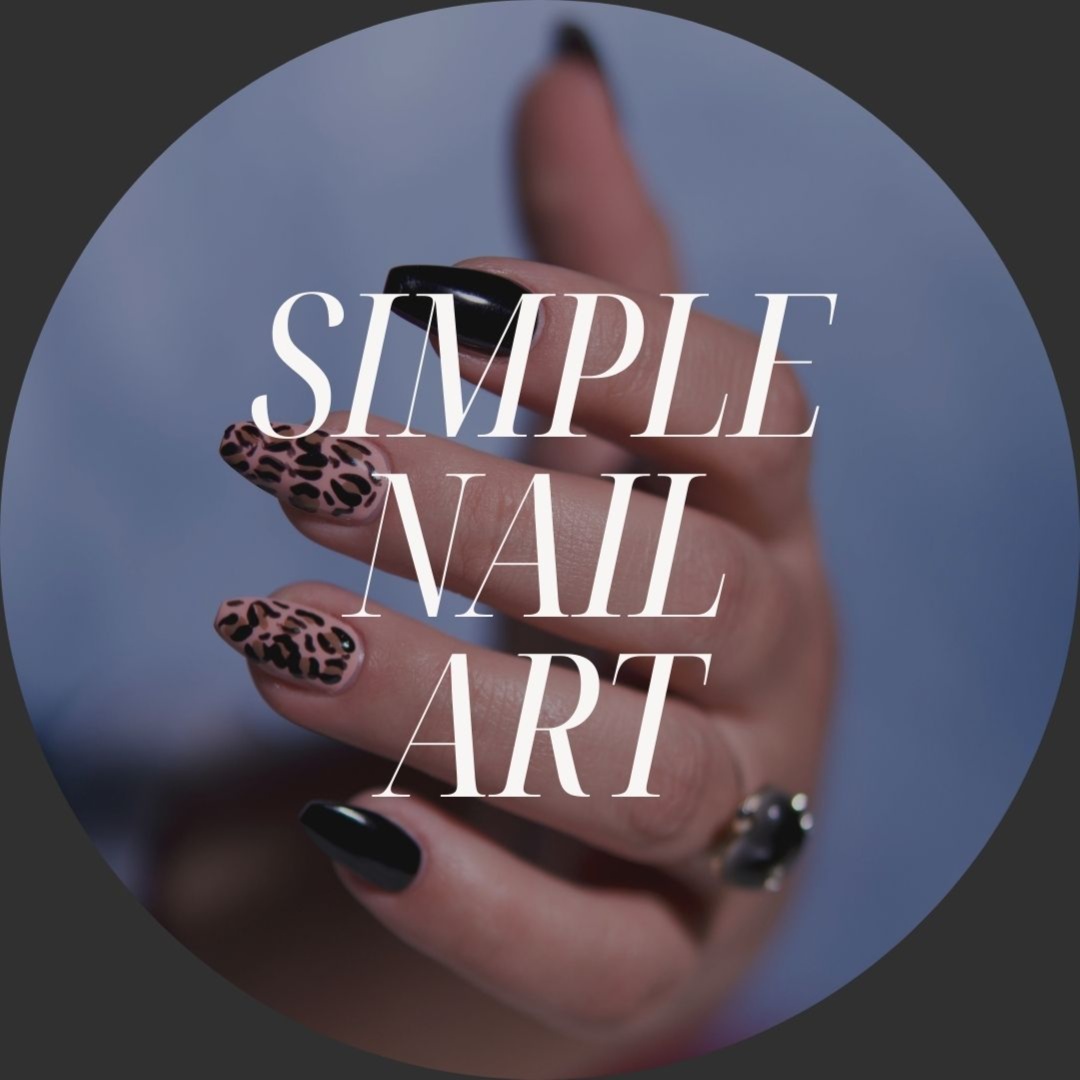 Simple Nail Art
