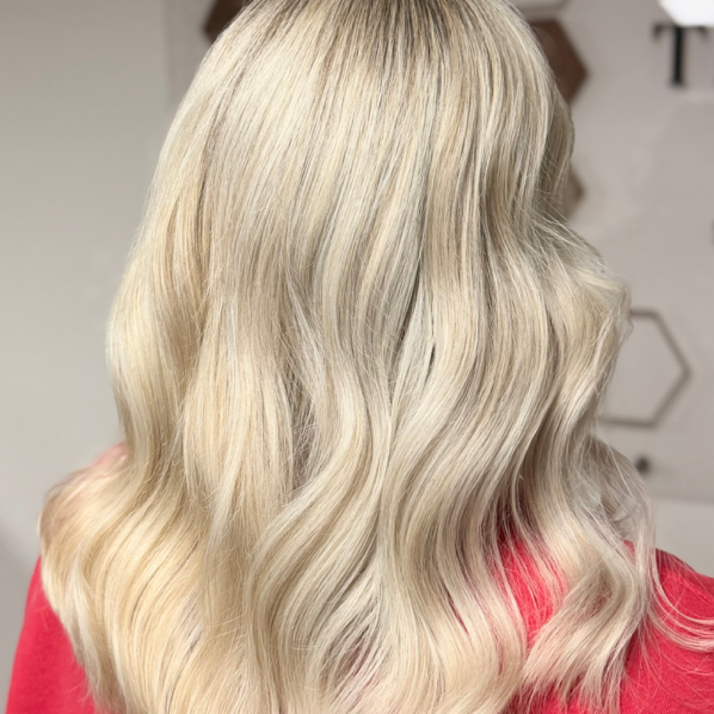 Dimensional Blonding at Haven & Mane in Crab Orchard, WV