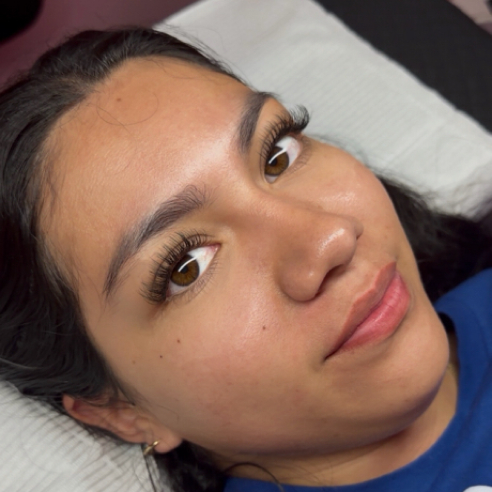 Classic Full Set at Minked By Meli in Phoenix, AZ