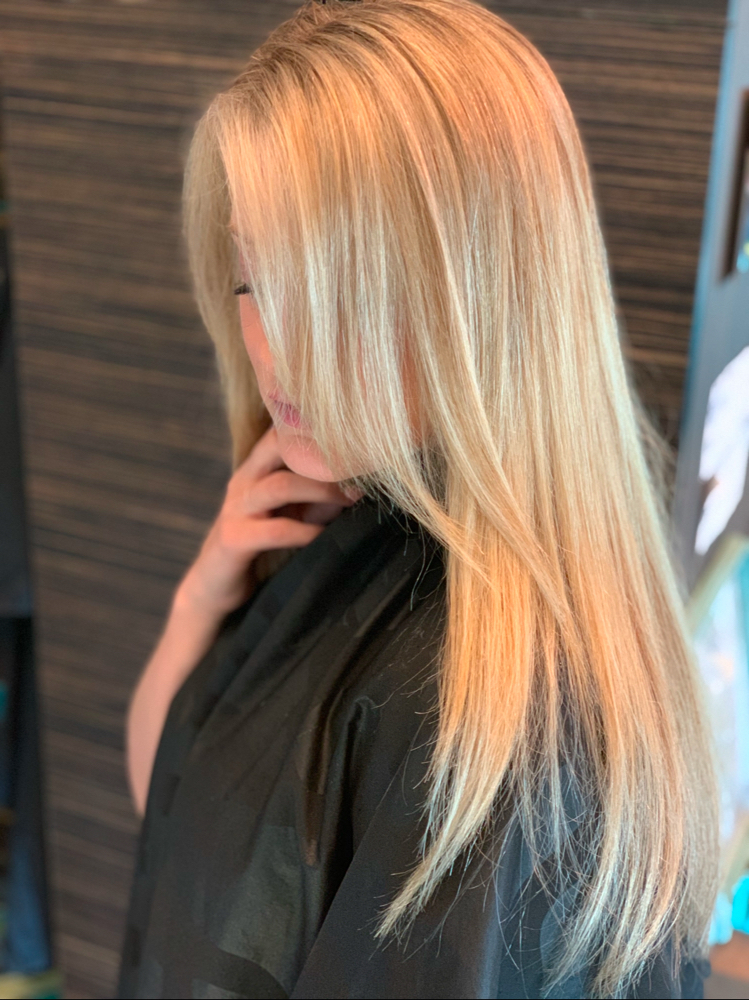 Women's Highlight with Haircut